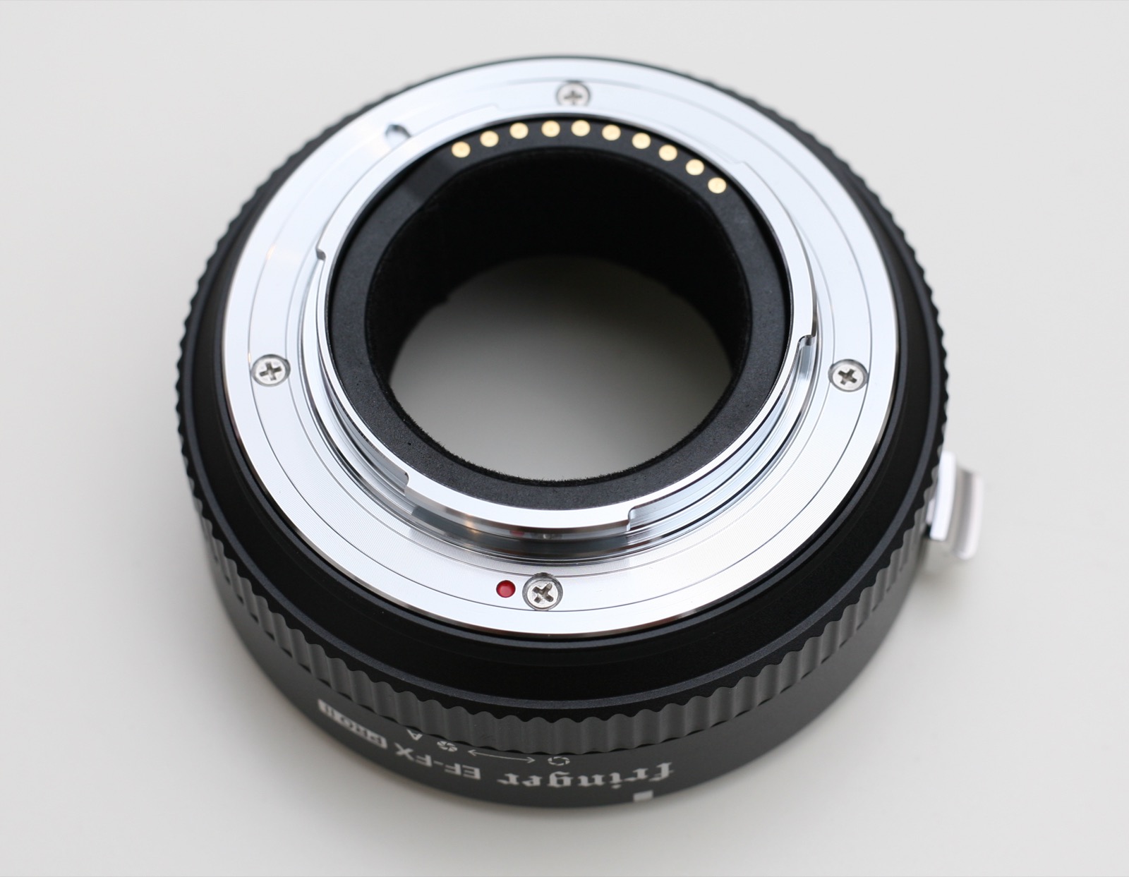 FUJIFILMのミラーレスカメラにCanonのEFマウントのレンズを装着できるマウントアダプター「Fringer FR-FX2」を購入しました。  Estudio personal
